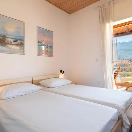 11319a Apartament *